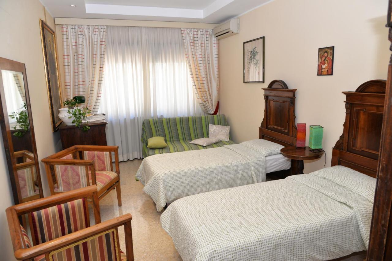 Friendly House Rome Villa Bagian luar foto